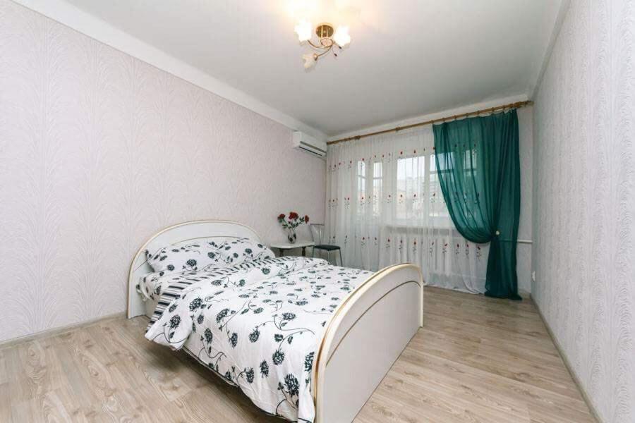 Comfortable One Bad Near Guliver Kiev Exteriör bild
